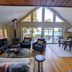 Seashells Oceanfront Cottage