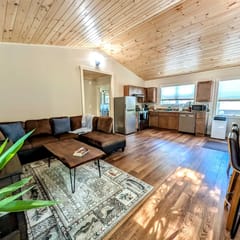 Modern Acadia Garden Escape