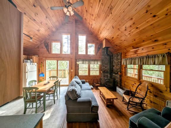 Log Cabin on Salt Water Cove