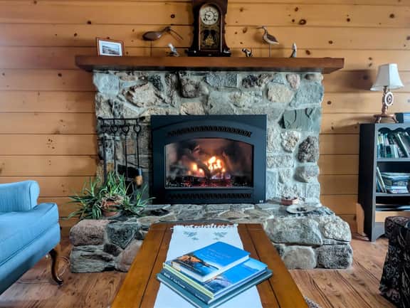 Wildlife Waterfront Log Cabin