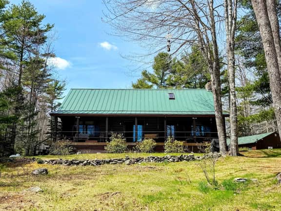 Wildlife Waterfront Log Cabin