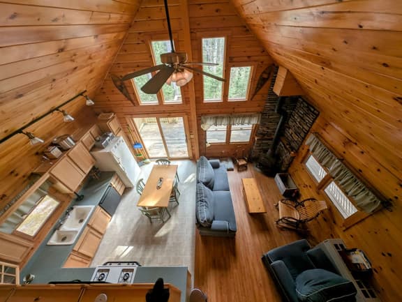 Log Cabin on Salt Water Cove