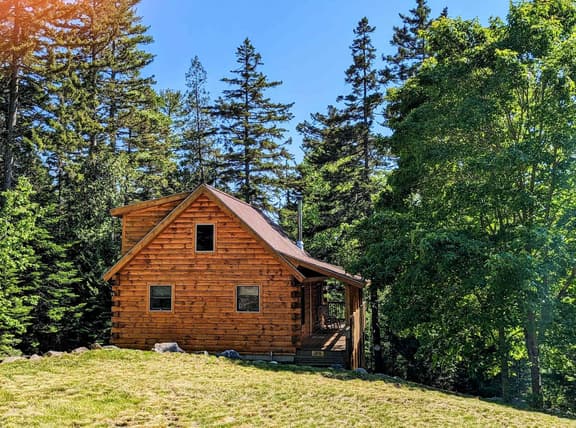 Log Cabin on Salt Water Cove